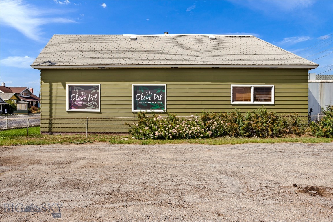 1644 Harrison Property Photo 41