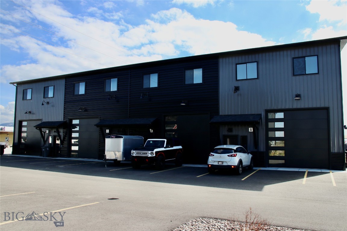 211 Fletching Way Property Photo 2
