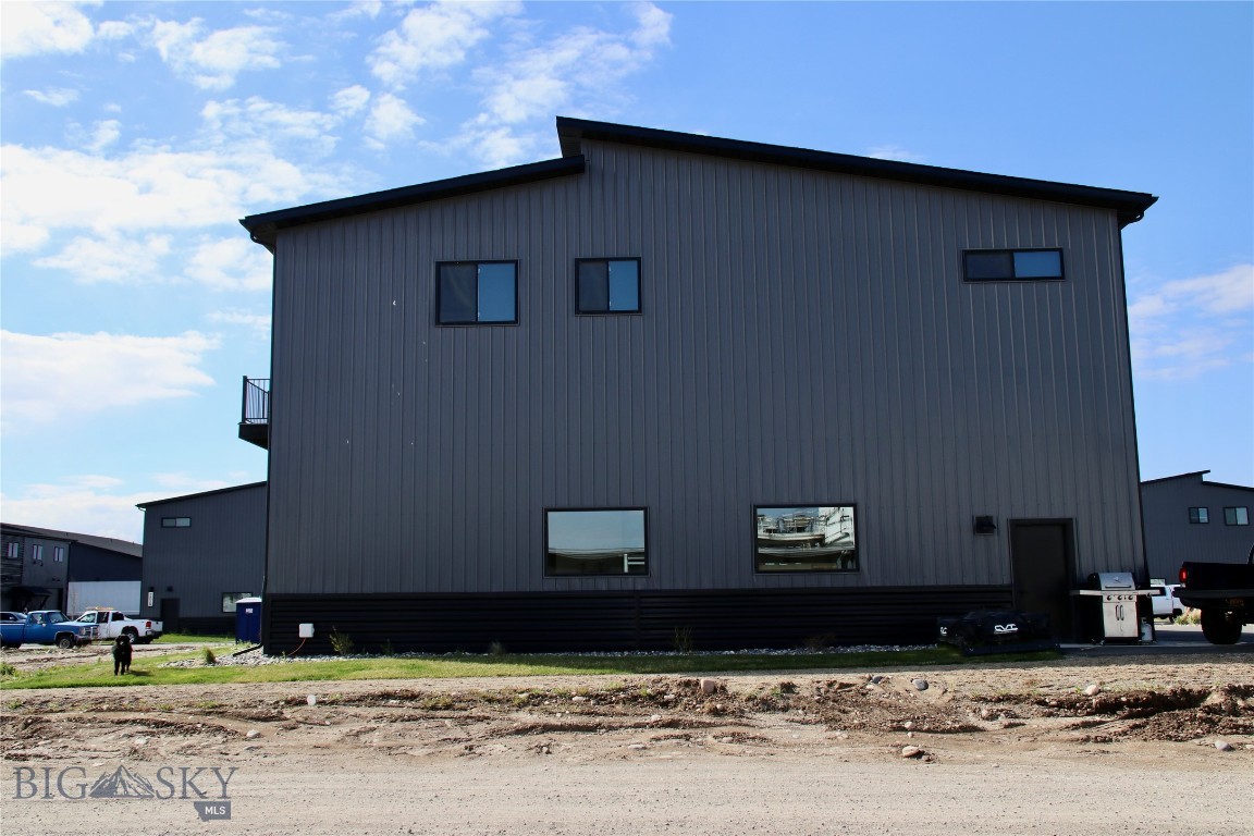 211 Fletching Way Property Photo 6