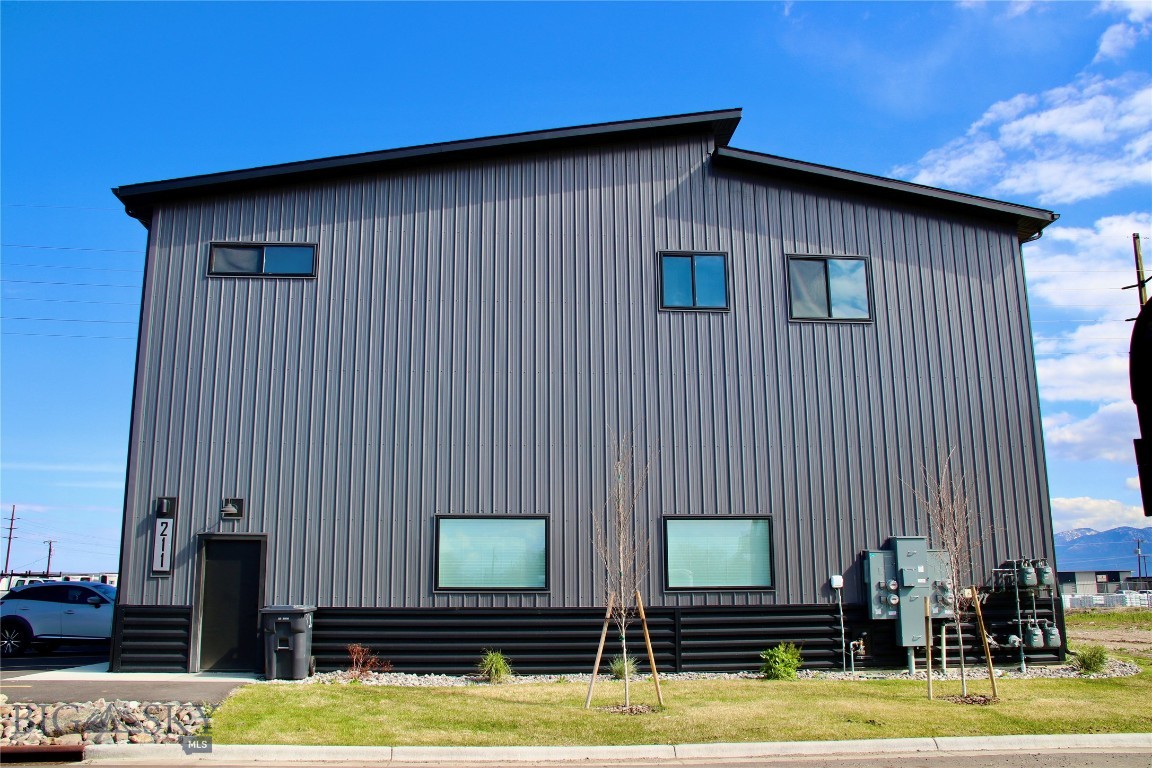 211 Fletching Way Property Photo 7