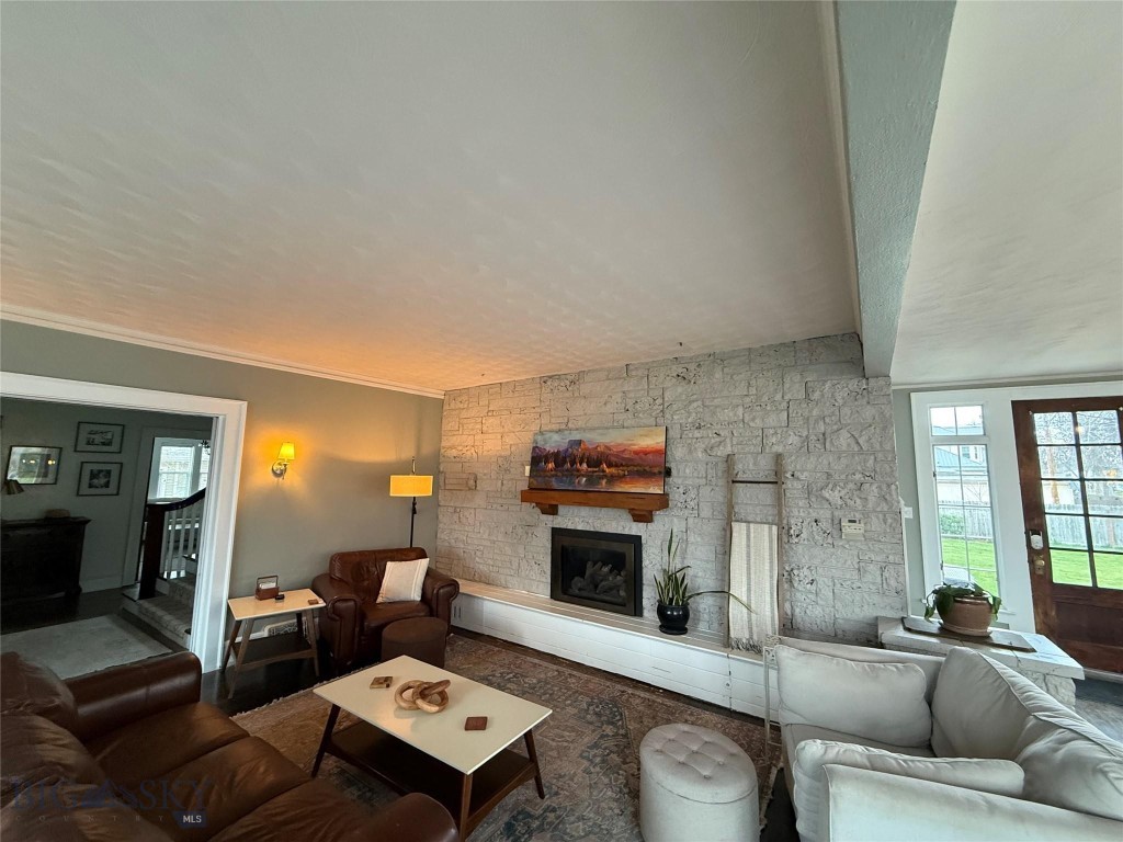 1423 4th Avenue N Property Photo 6
