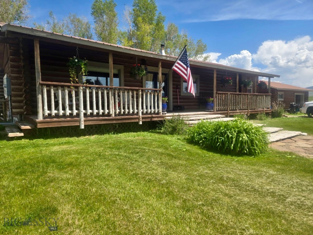 3957 Blacktail Road Property Photo 2