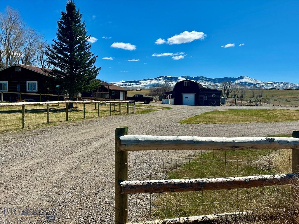 3957 Blacktail Road Property Photo 42