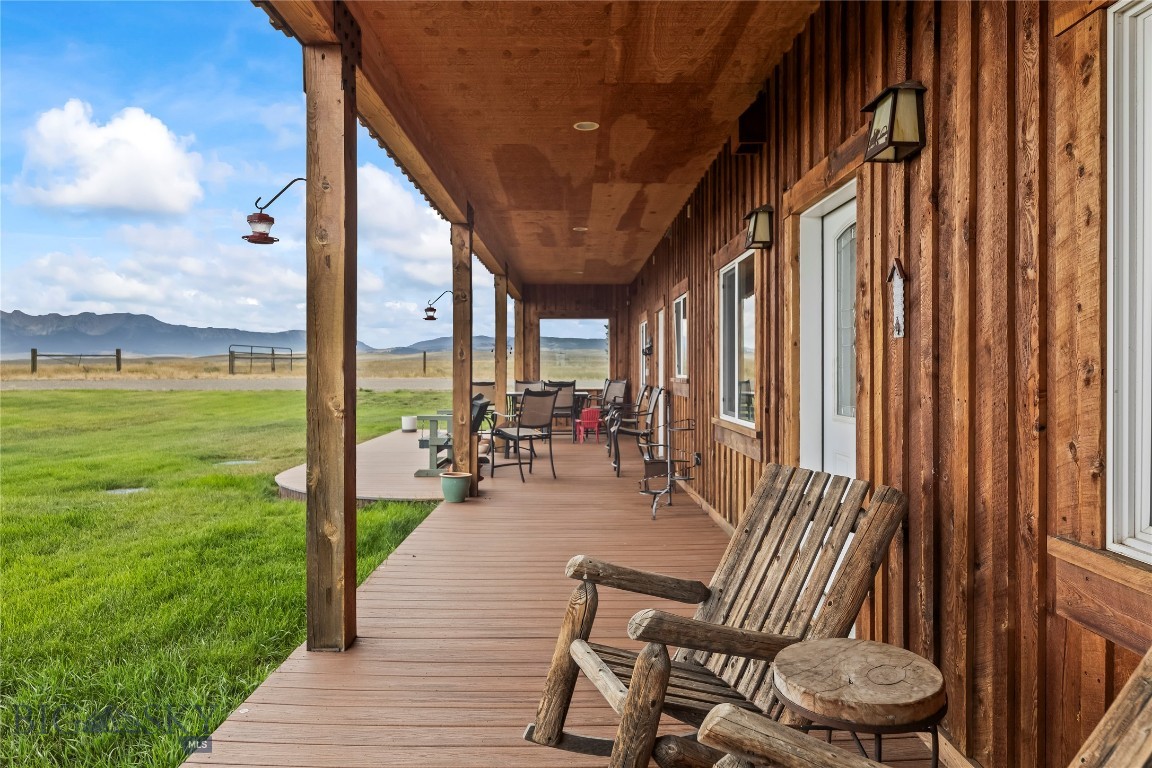 28 Great Escape Property Photo 7
