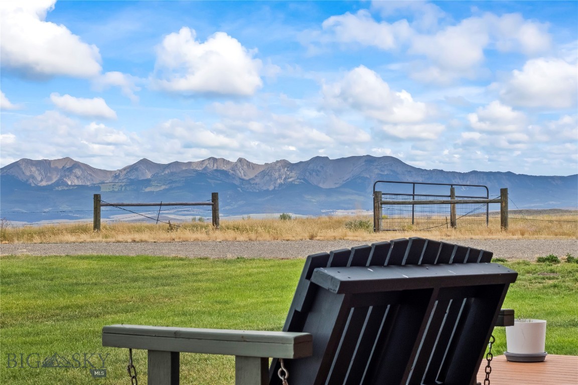 28 Great Escape Property Photo 9