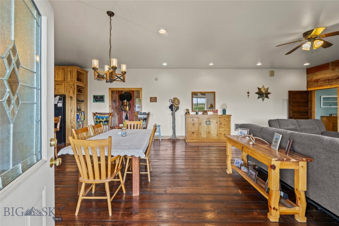 28 Great Escape Property Photo 10