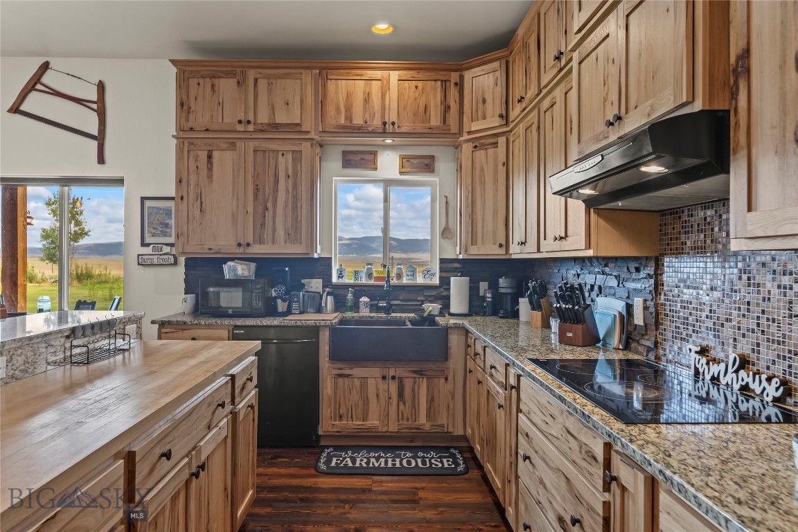 28 Great Escape Property Photo 12