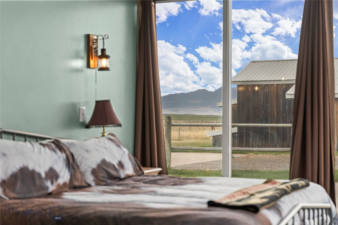 28 Great Escape Property Photo 23
