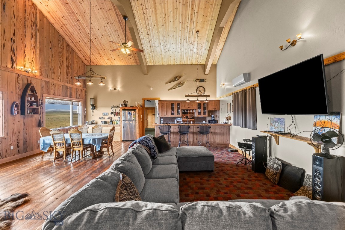 28 Great Escape Property Photo 24
