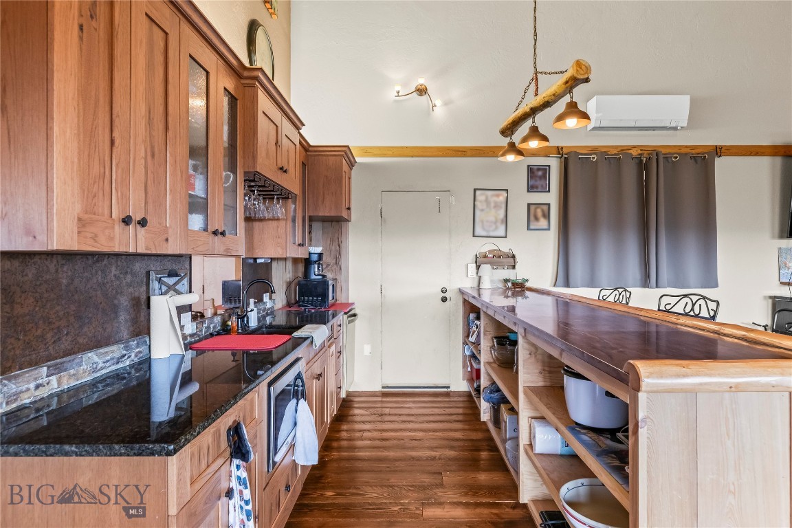 28 Great Escape Property Photo 31