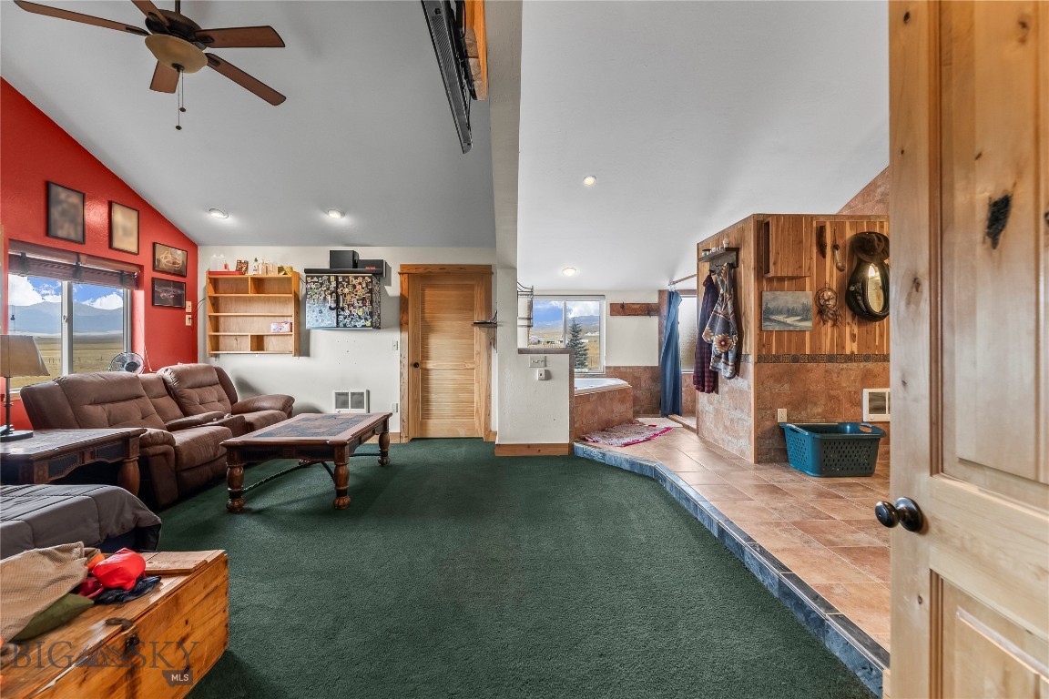 28 Great Escape Property Photo 34
