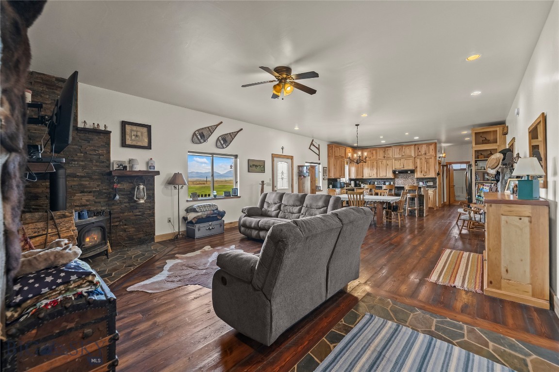 28 Great Escape Property Photo 64