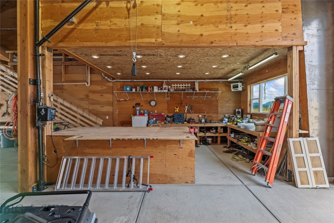 28 Great Escape Property Photo 71