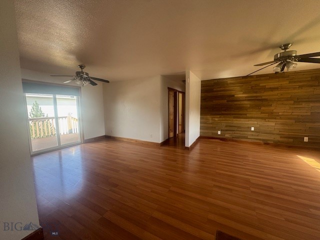 302 10th Property Photo 34