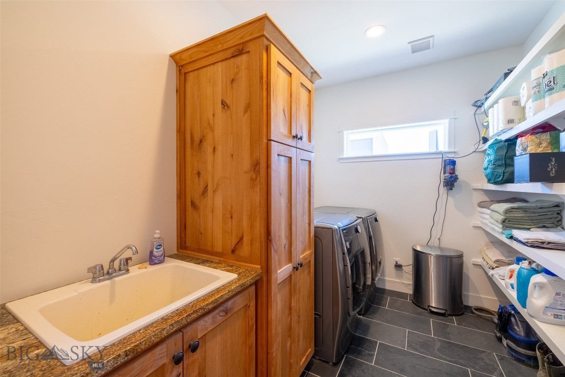 122 Rolling Prairie Property Photo 14