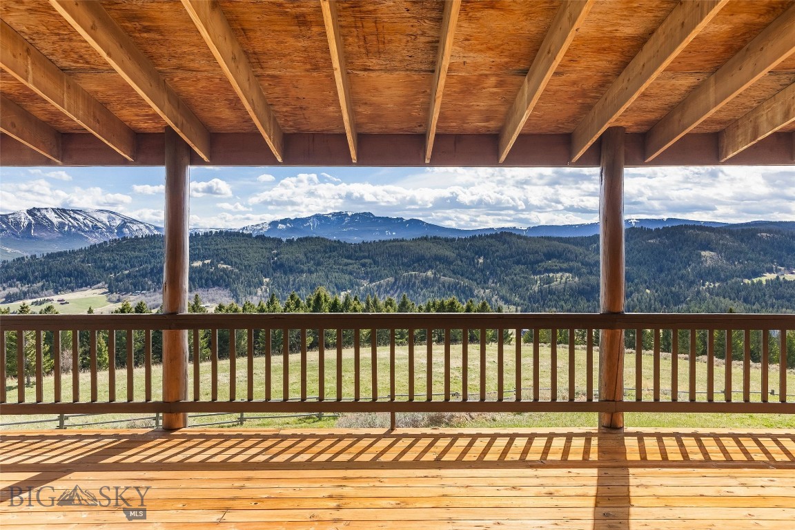 755 Coffee Creek Road Property Photo 22