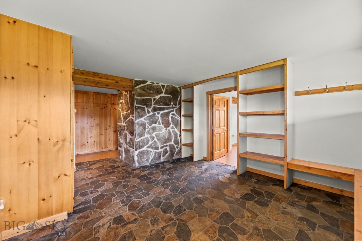 755 Coffee Creek Road Property Photo 64