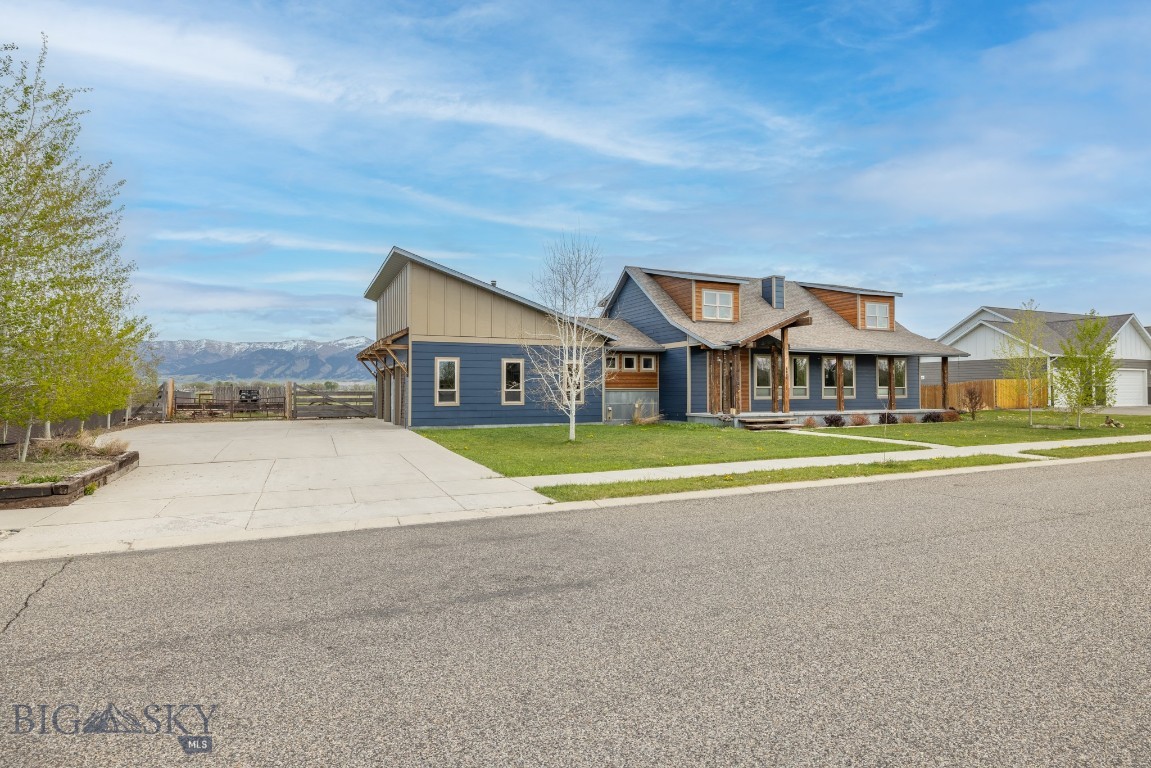 1704 Roundup Boulevard Property Photo 3