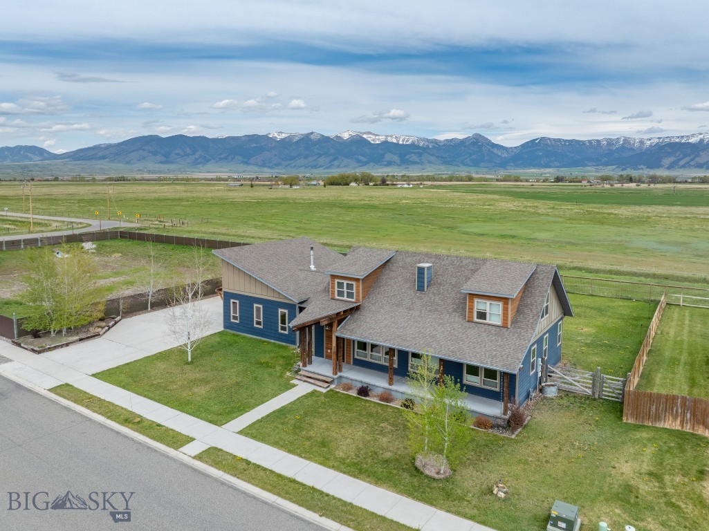 1704 Roundup Boulevard Property Photo 7