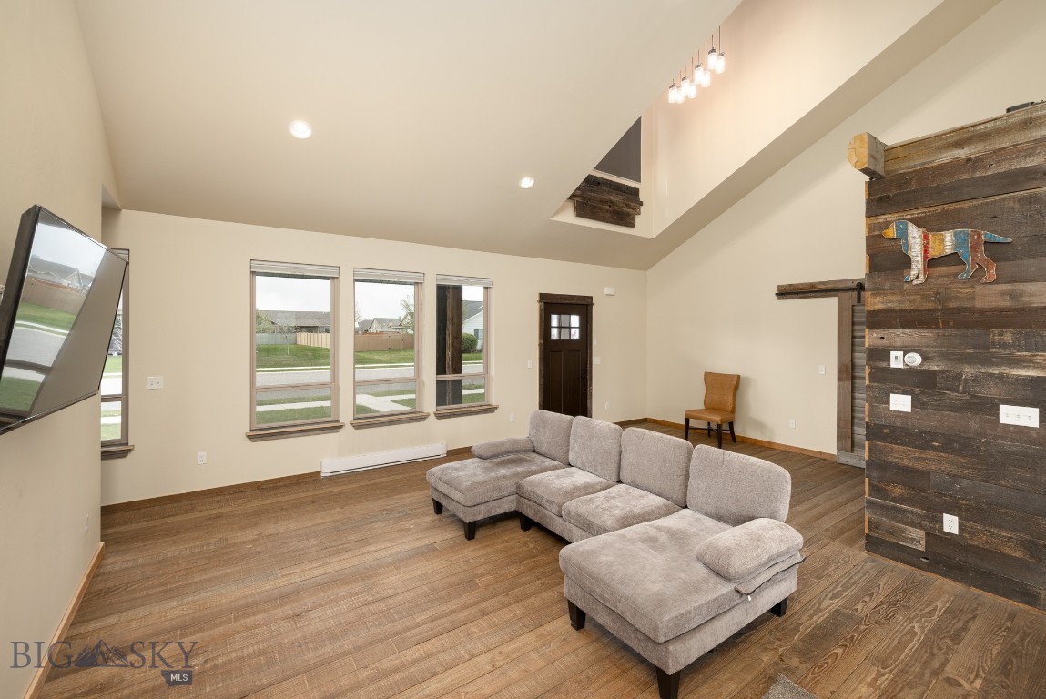 1704 Roundup Boulevard Property Photo 17