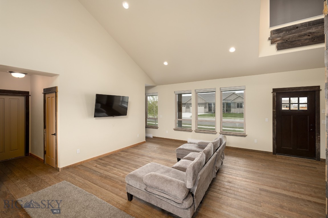 1704 Roundup Boulevard Property Photo 19
