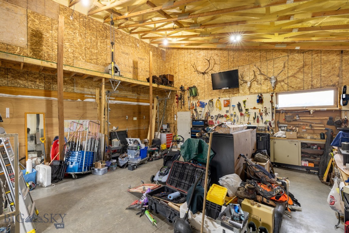 1704 Roundup Boulevard Property Photo 33