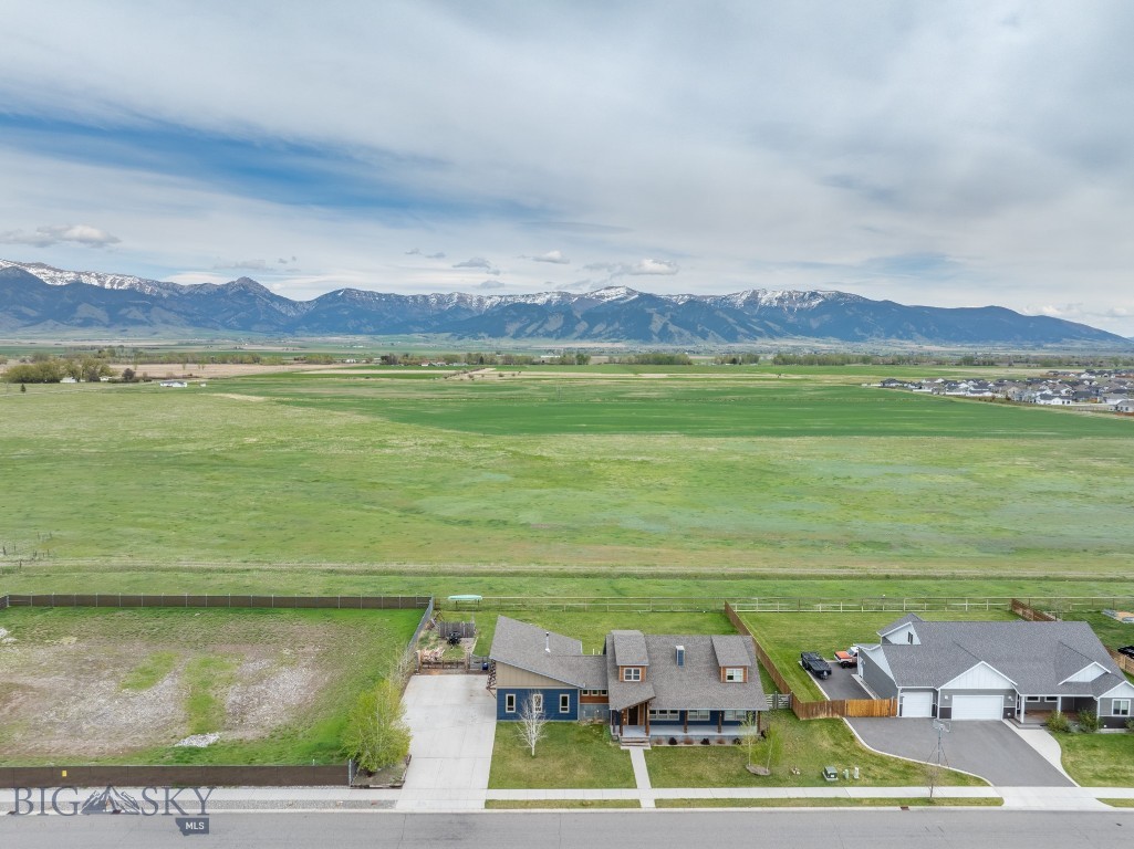 1704 Roundup Boulevard Property Photo 38