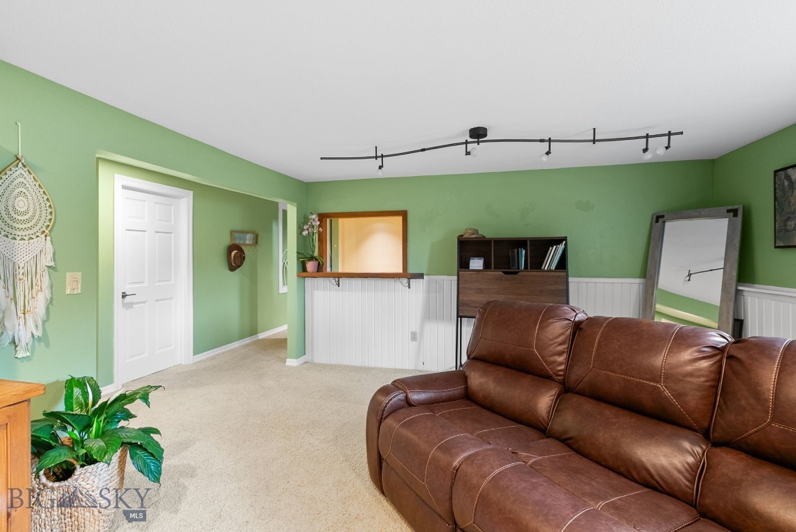 313 Cirque Drive Property Photo 29