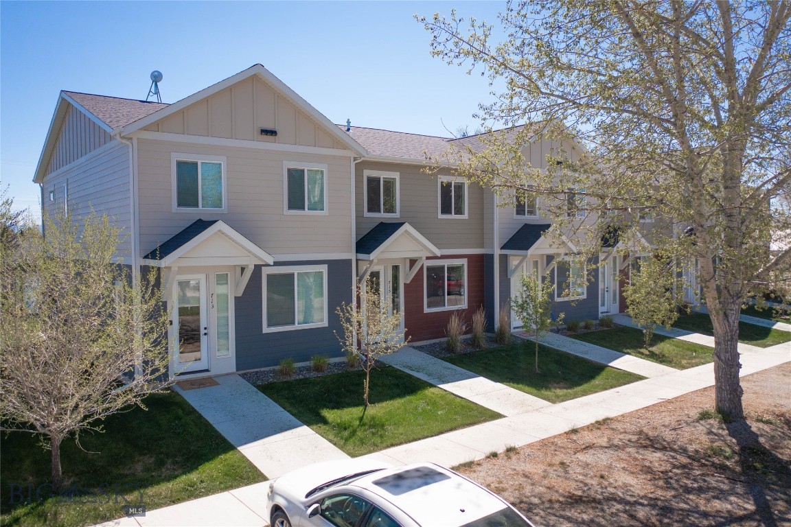 715 2nd Avenue W Property Photo 2