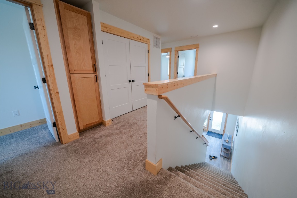 715 2nd Avenue W Property Photo 20