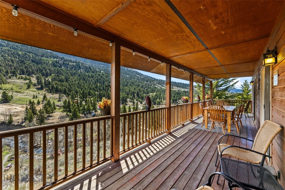 23 Hanlon Hill Drive Property Photo 10