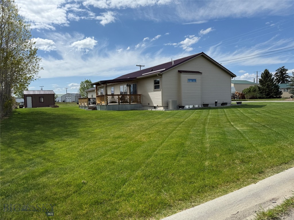 205 Bridge Street Property Photo 5