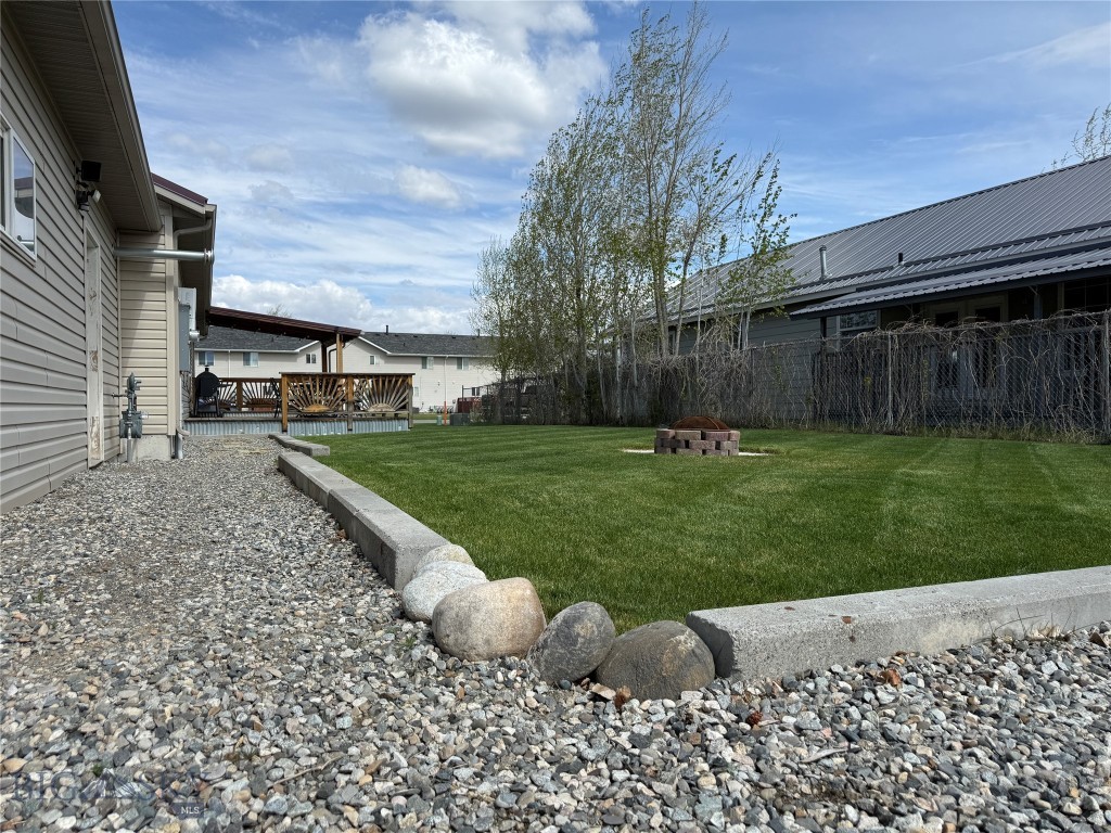 205 Bridge Street Property Photo 6