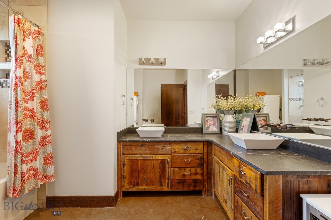 209 Black Bull Trail Property Photo 49