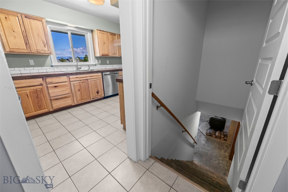 9155 S 19th Avenue Property Photo 18