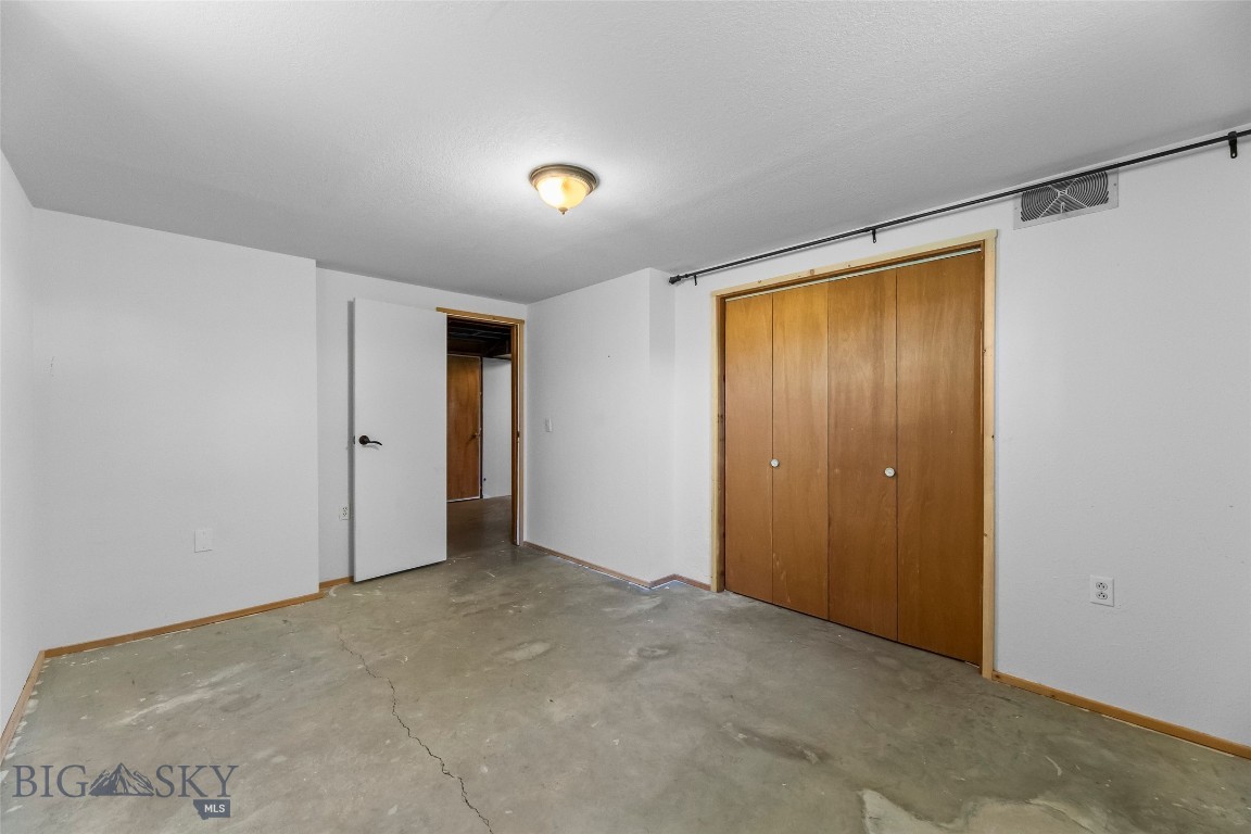 9155 S 19th Avenue Property Photo 22