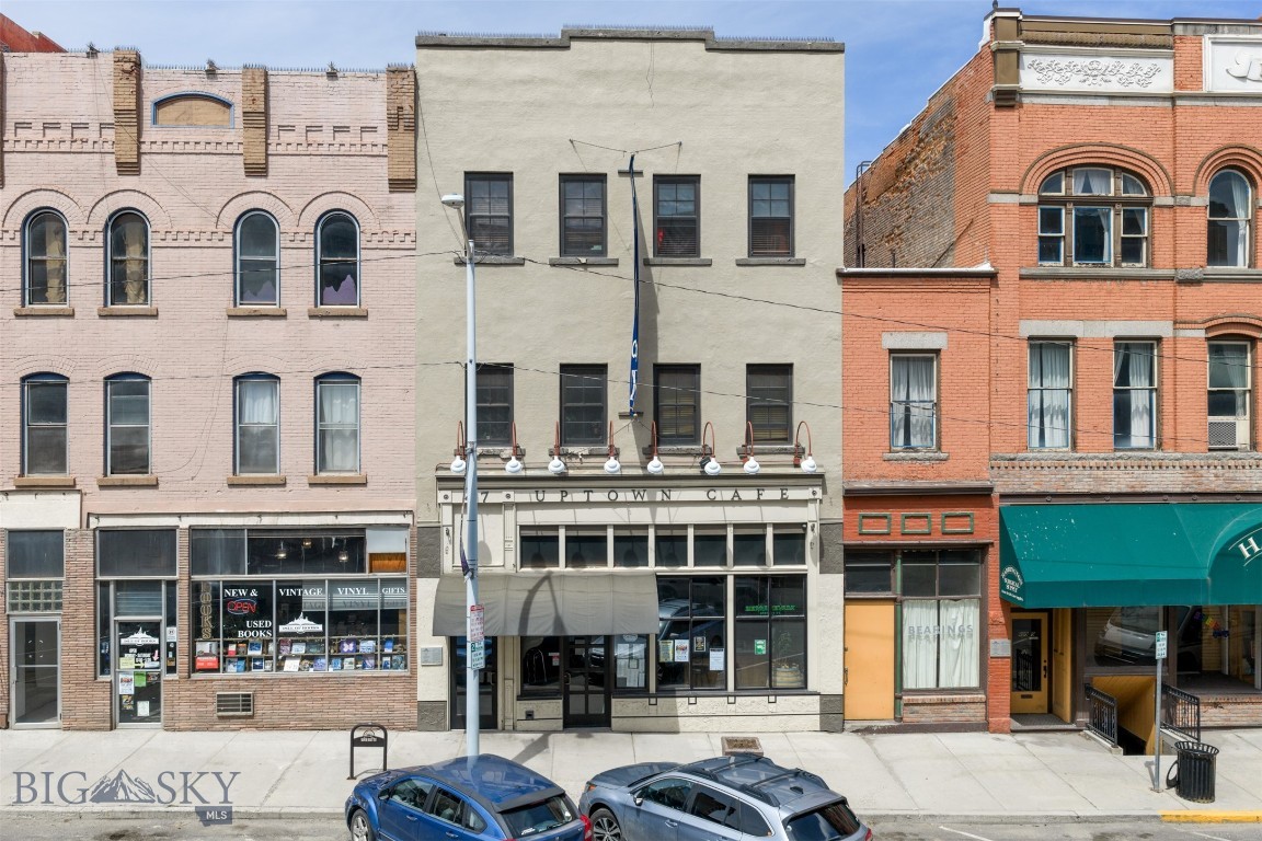 47 E Broadway Street Property Photo 1