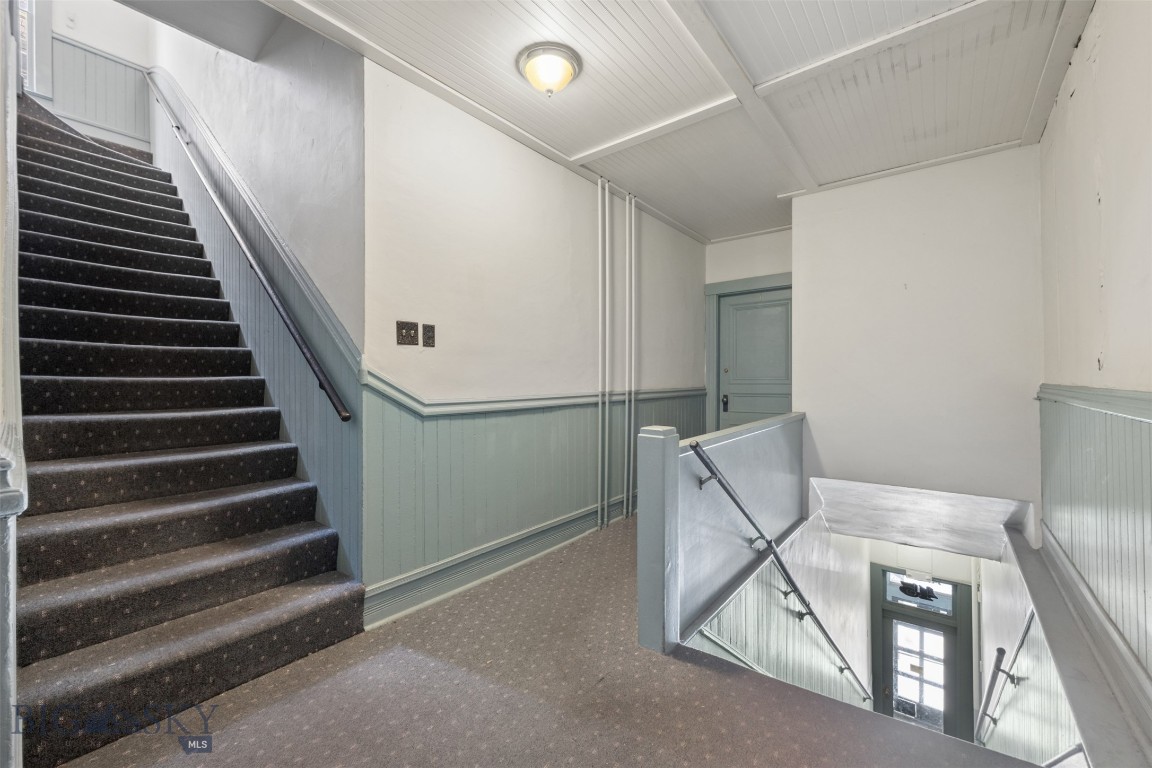 47 E Broadway Street Property Photo 20