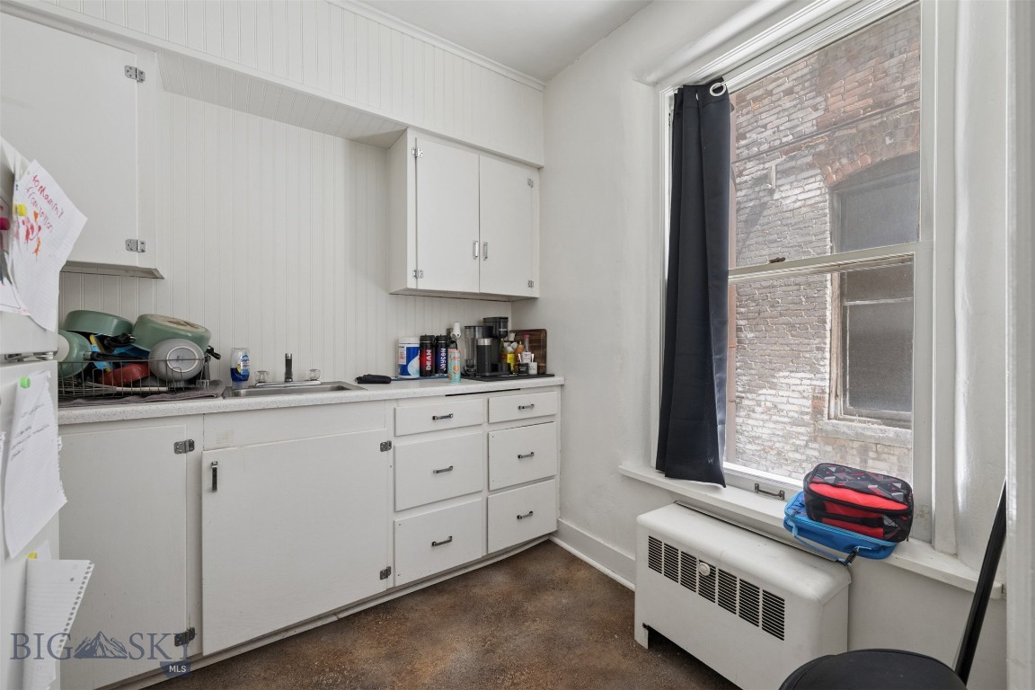47 E Broadway Street Property Photo 42