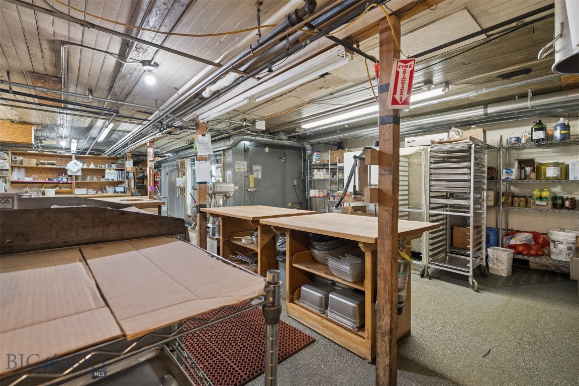 47 E Broadway Street Property Photo 48