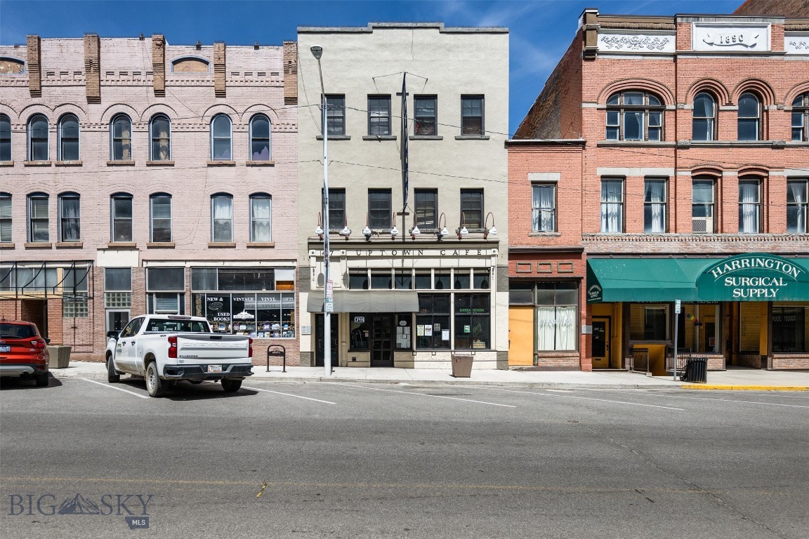 47 E Broadway Street Property Photo 69