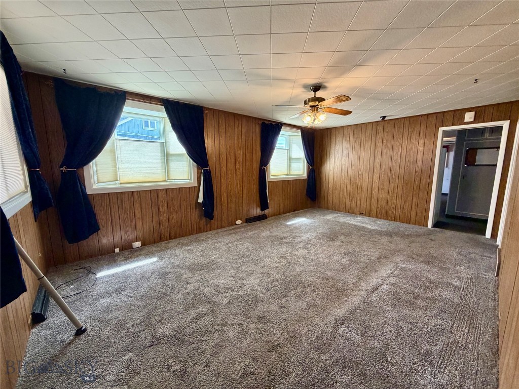 1953 S Warren Avenue Property Photo 6