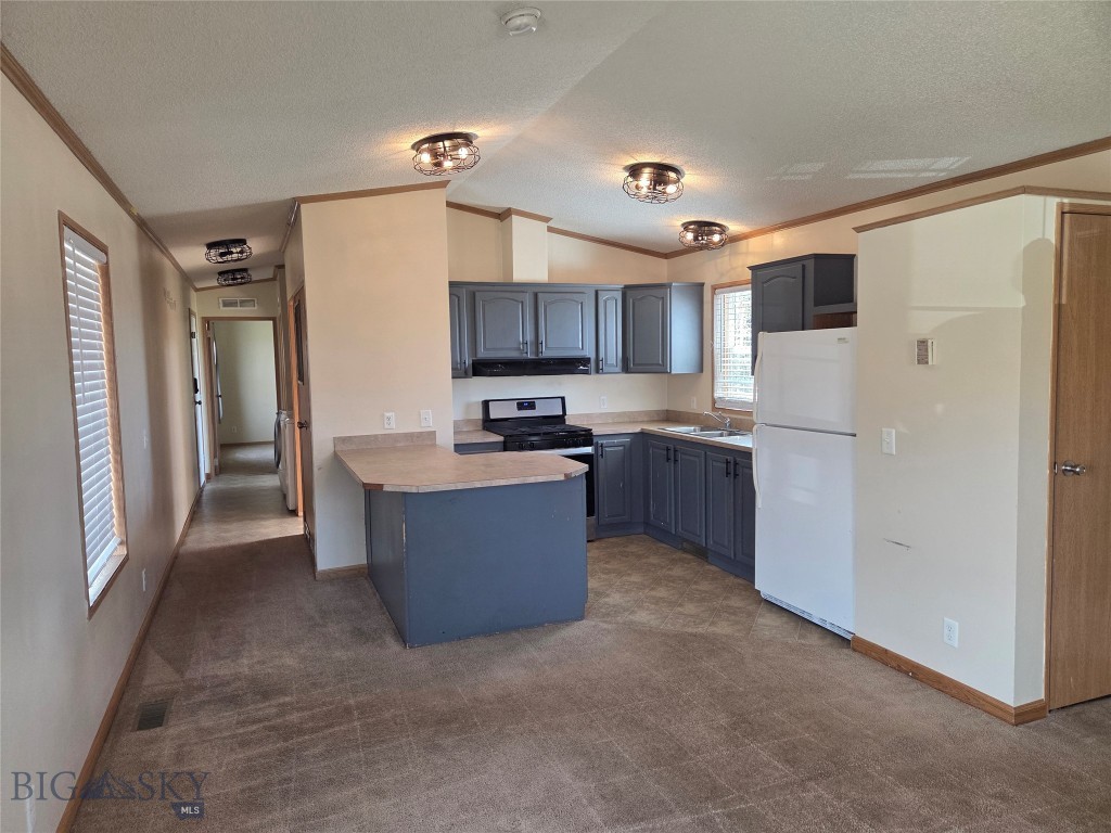 2904 Walnut Property Photo 8