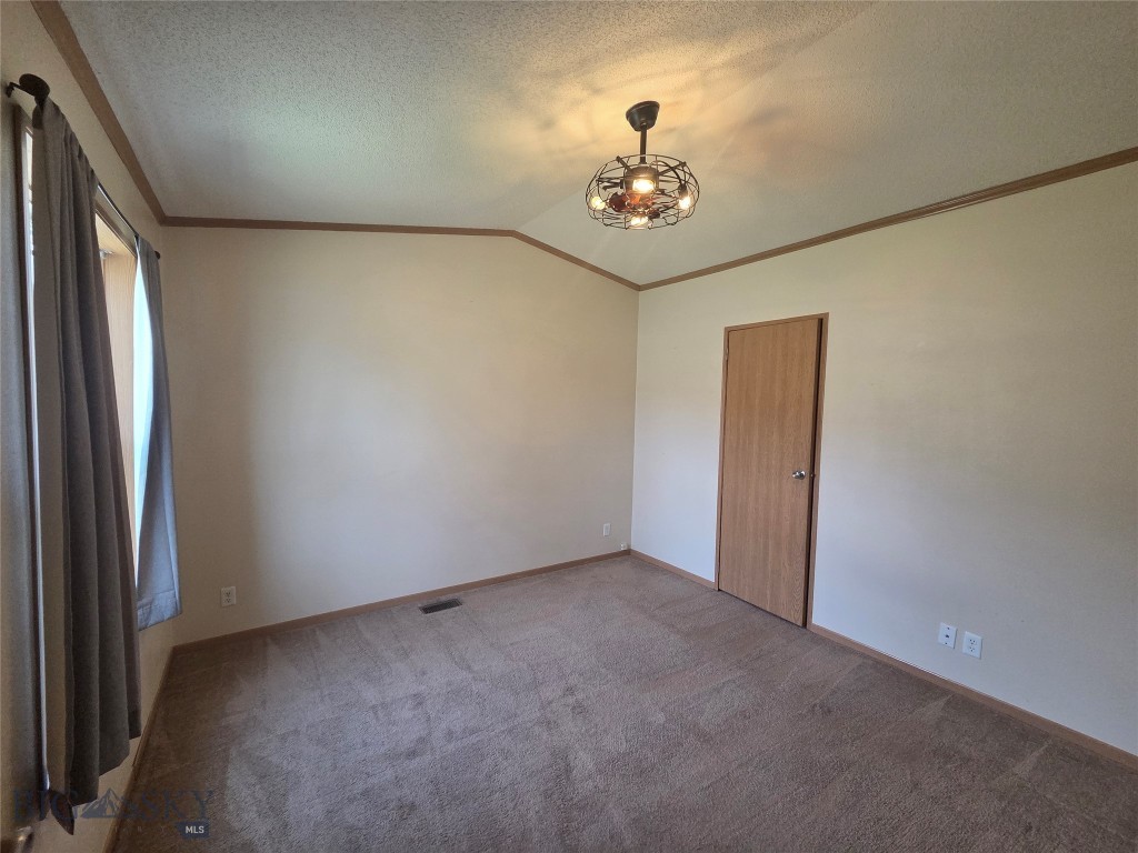 2904 Walnut Property Photo 18