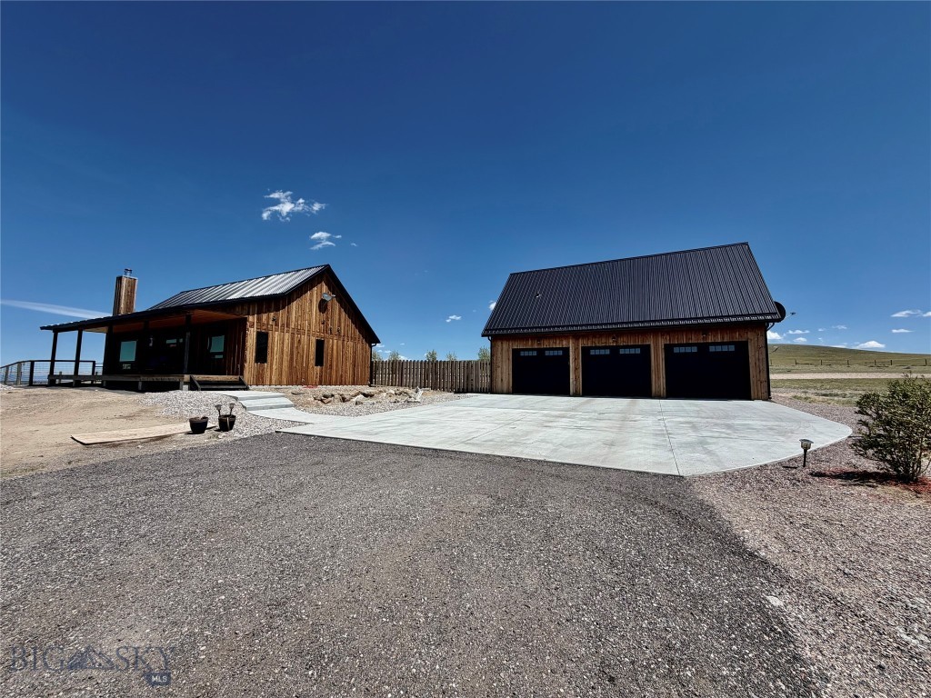 13502 Highway 41 Property Photo 3