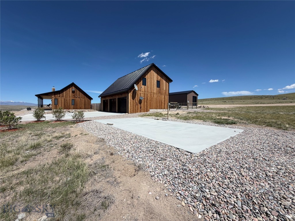 13502 Highway 41 Property Photo 4