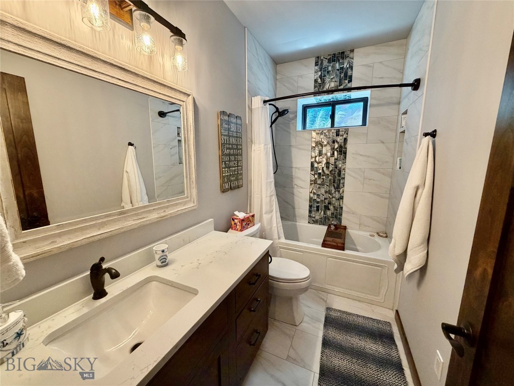 13502 Highway 41 Property Photo 56