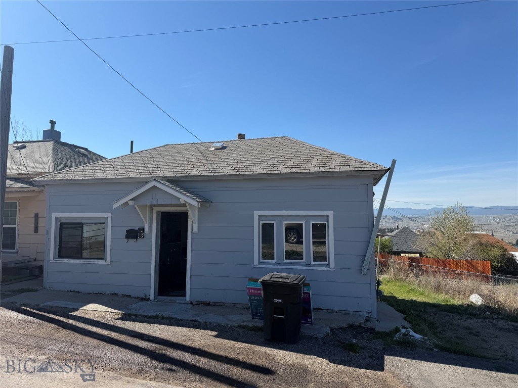 420 Virginia Property Photo 3