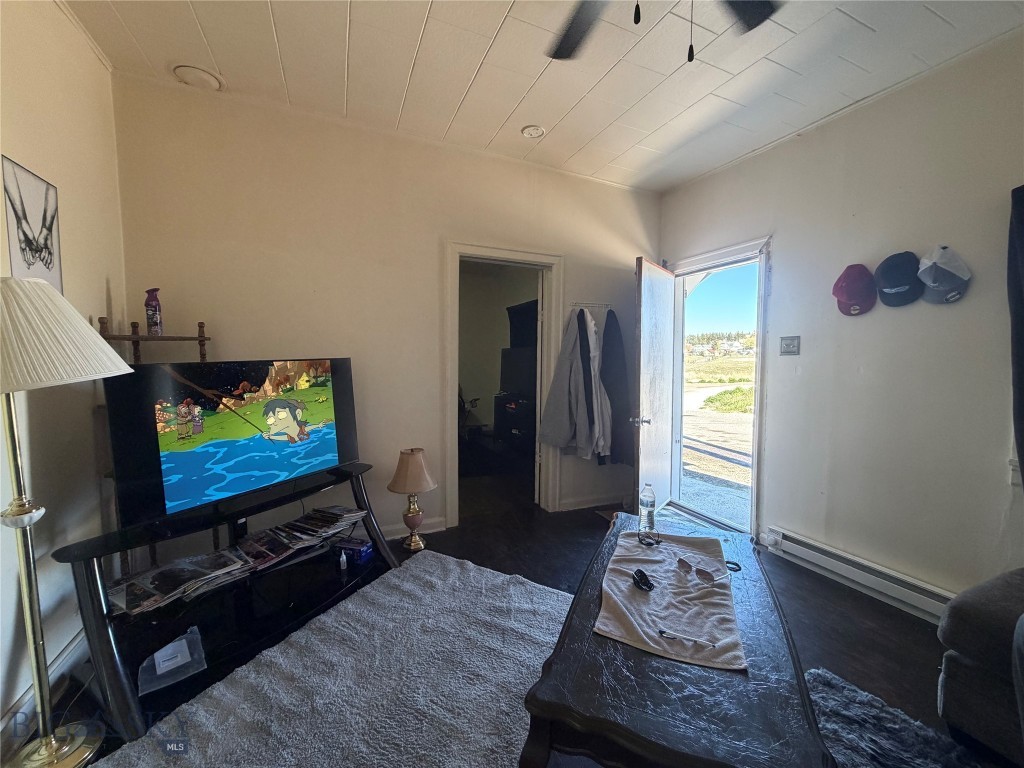420 Virginia Property Photo 7