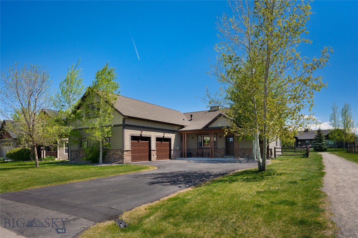 262 Parklands Trail Property Photo